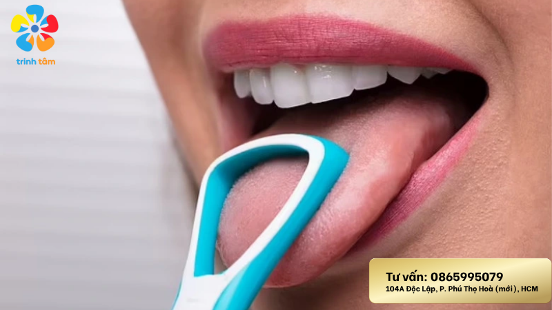 Cạo lưỡi có tốt không? Nha Khoa giá rẻ Tân Phú